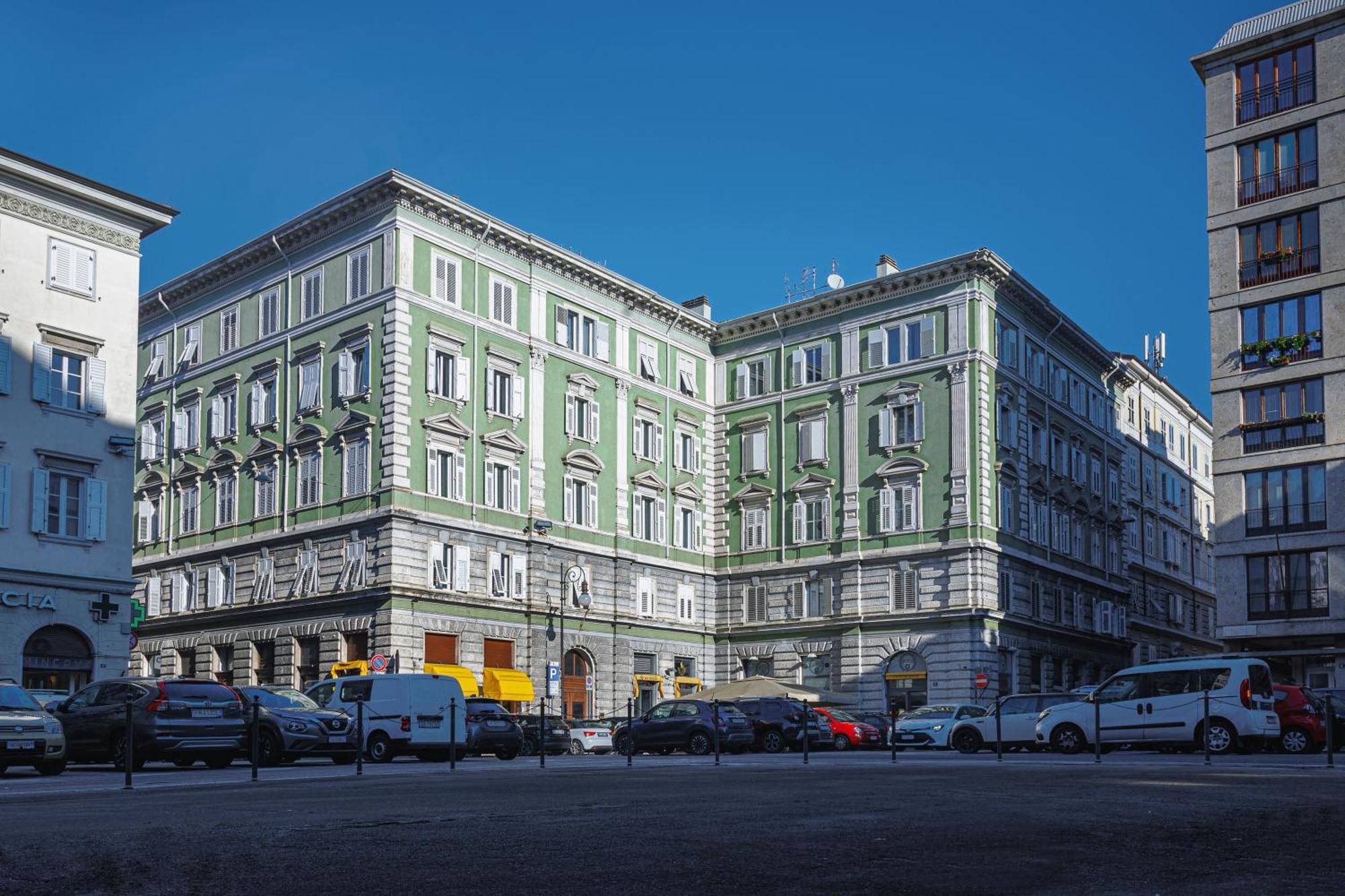 Piazza Giotti 8